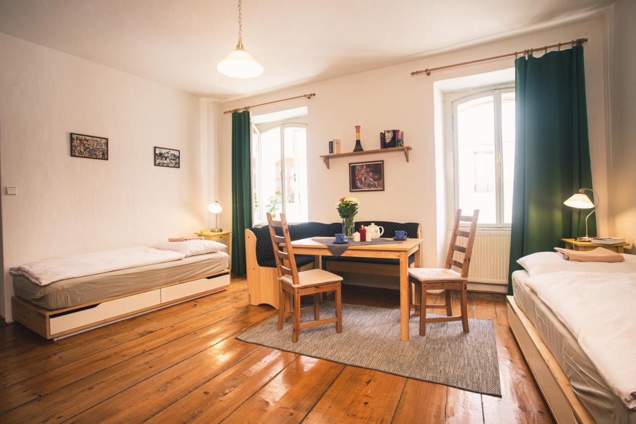 Český Krumlov Downtown Apartments מראה חיצוני תמונה