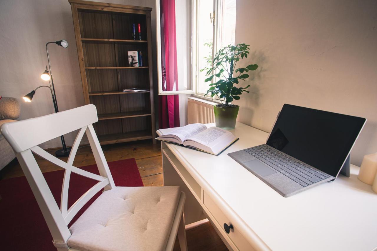 Český Krumlov Downtown Apartments מראה חיצוני תמונה