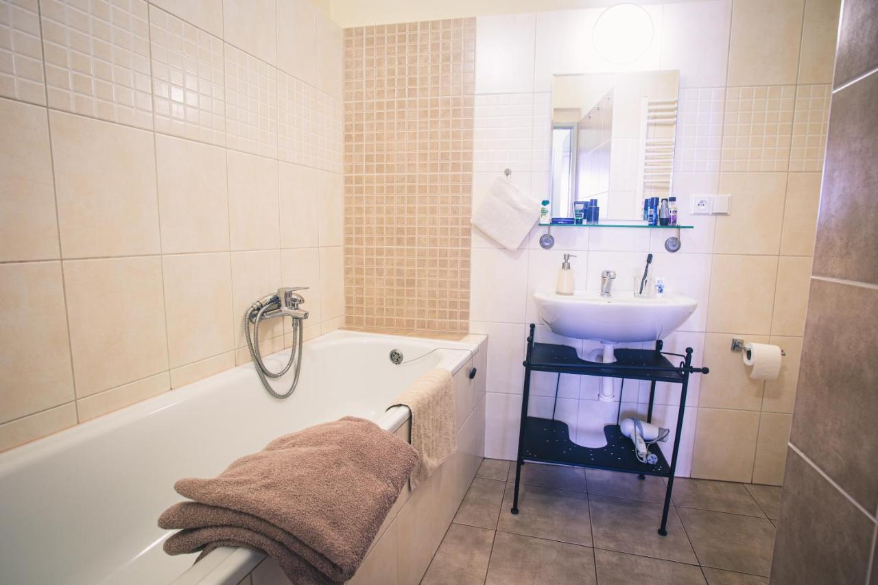 Český Krumlov Downtown Apartments מראה חיצוני תמונה