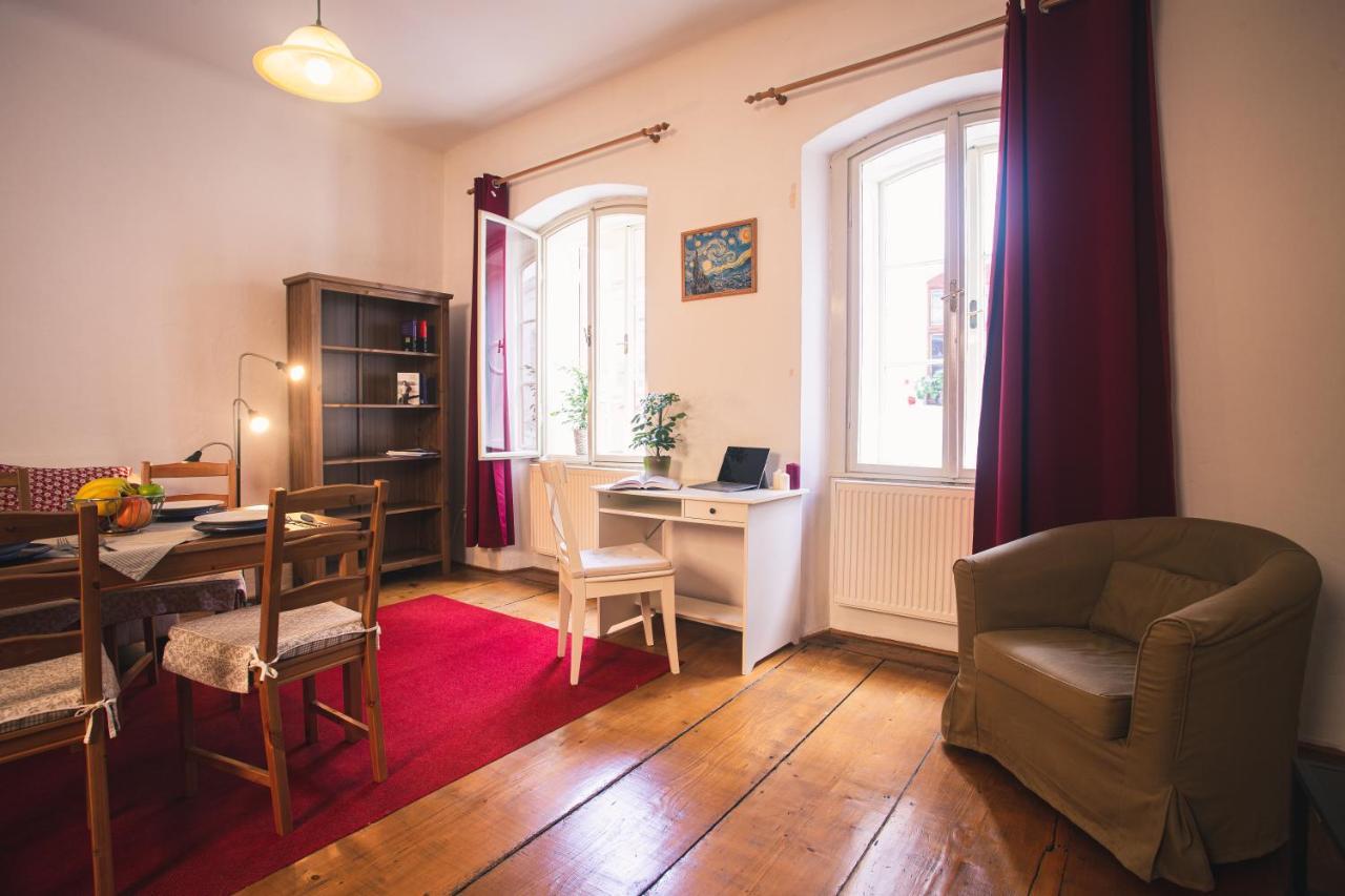 Český Krumlov Downtown Apartments מראה חיצוני תמונה