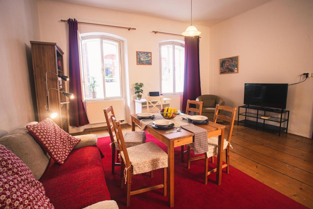 Český Krumlov Downtown Apartments מראה חיצוני תמונה