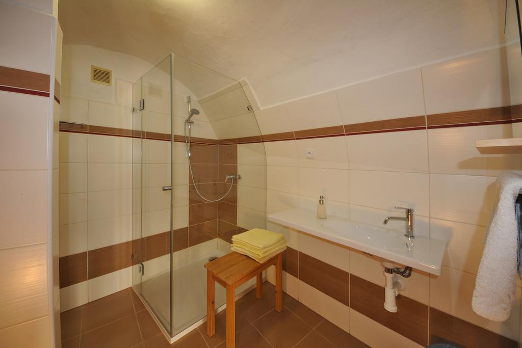 Český Krumlov Downtown Apartments חדר תמונה