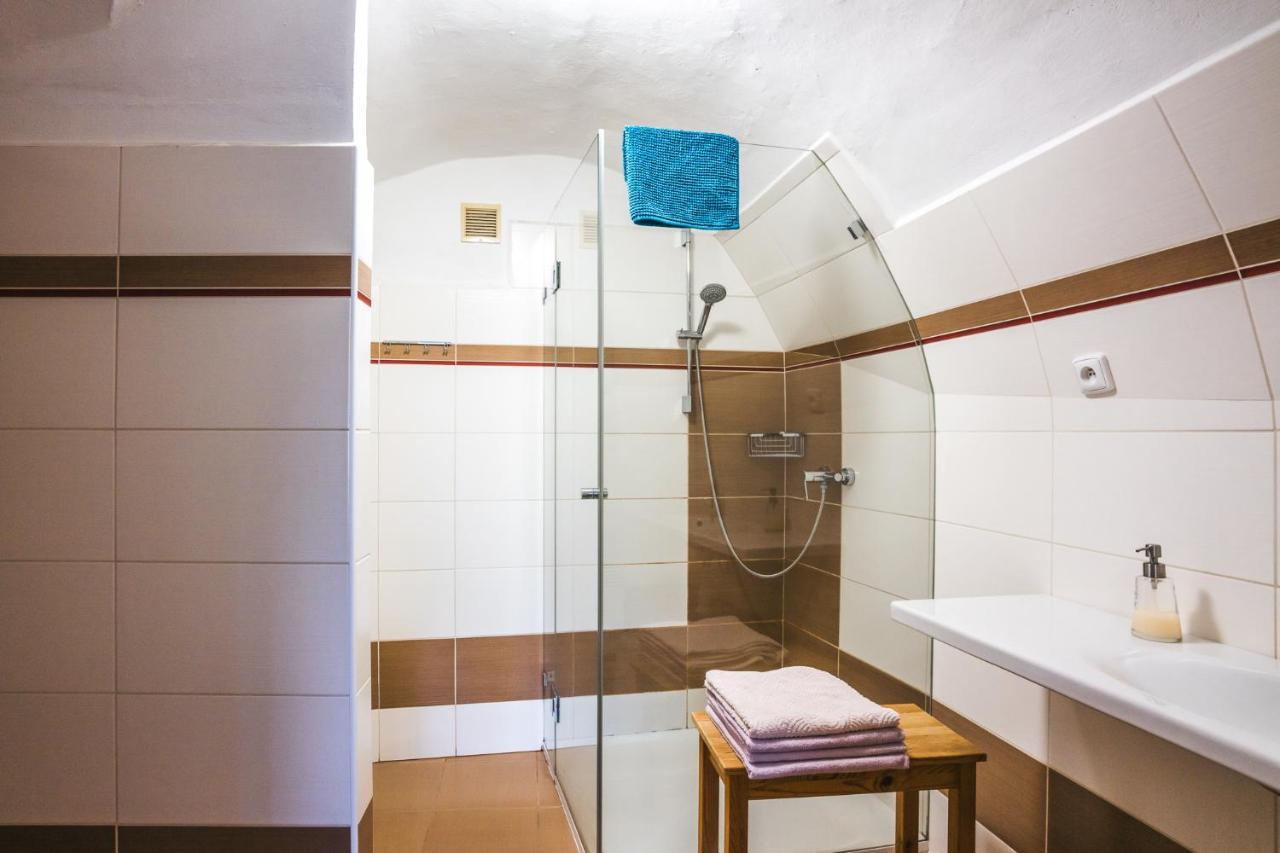 Český Krumlov Downtown Apartments מראה חיצוני תמונה
