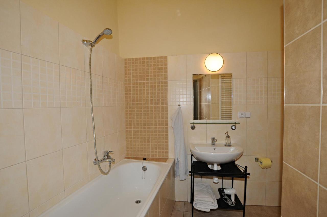 Český Krumlov Downtown Apartments מראה חיצוני תמונה