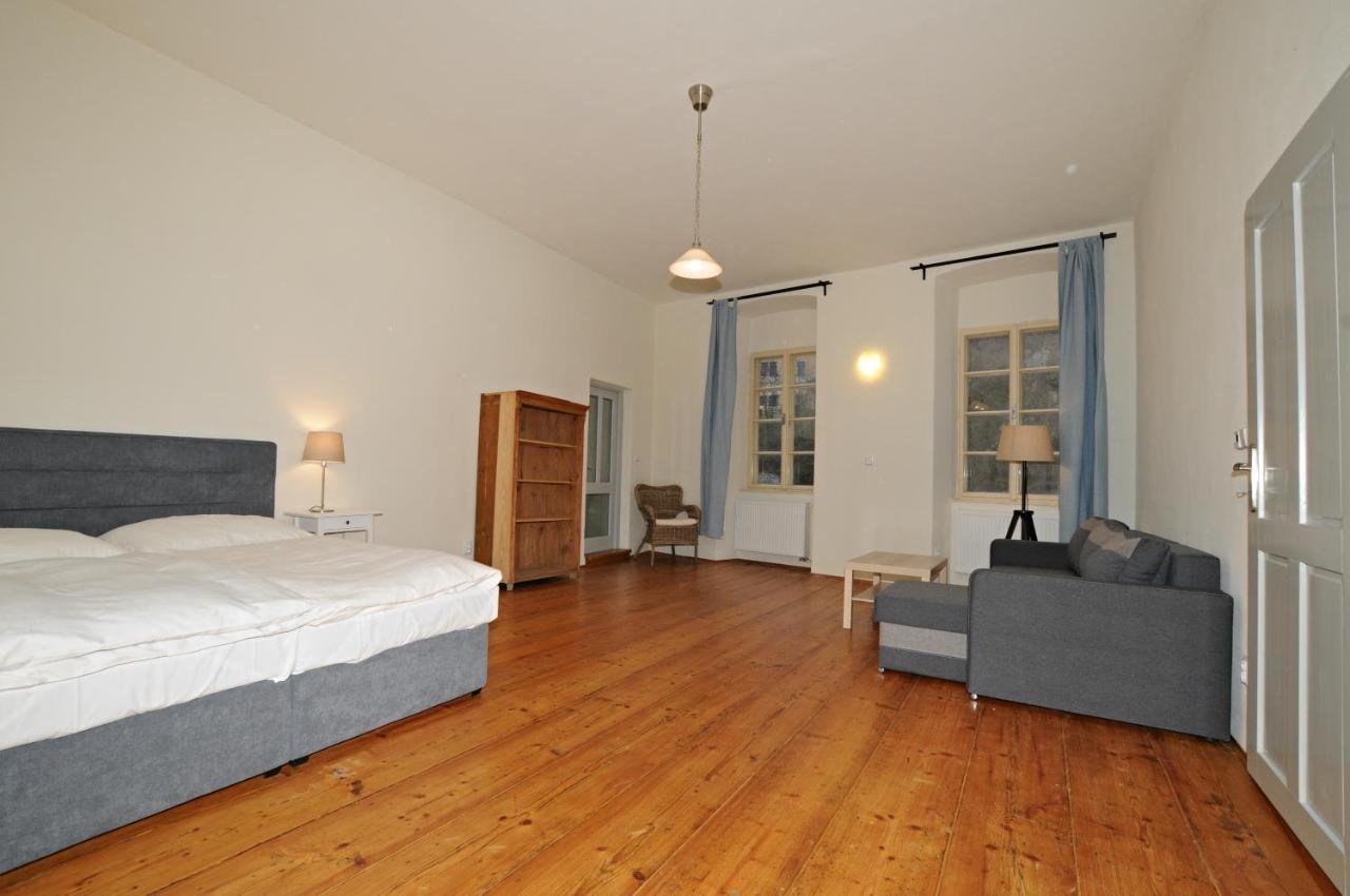 Český Krumlov Downtown Apartments מראה חיצוני תמונה